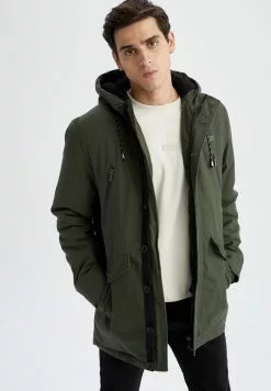 DeFacto SLIM FIT - Wintermantel - Khaki