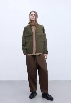 ADOLFO DOMINGUEZ FUNNEL COLLAR COLLA - Leichte Jacke - Khaki